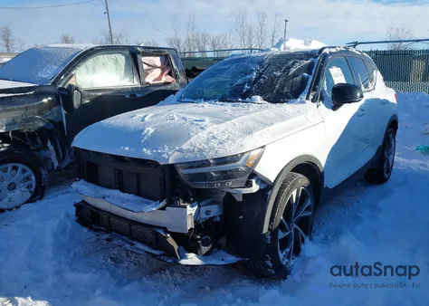 2021 Volvo Xc40 T5 R-Design from USA, damaged, VIN YV4162UM6M2442963